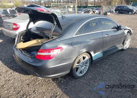 2010 Mercedes-Benz E 550 from USA, damaged, VIN WDDKJ7CB9AF032400